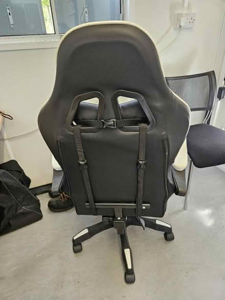 Photo of free Bigzzia Gaming Chair (TW4) #2