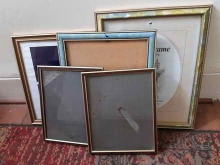 Photo of free 5 large photo frames (South Croydon, Greater London) #1
