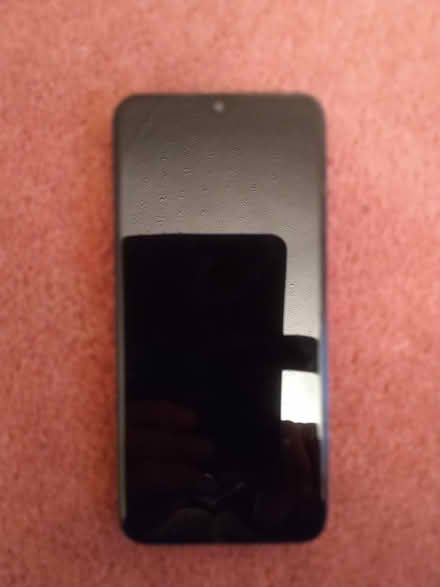 Photo of free SAMSUNG PHONE for spares or repair (B90 shirley) #3