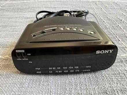 Photo of free Sony FM/AM Clock Radio (Near El Camino & Hollenbeck) #1