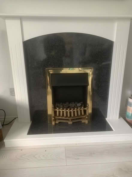 Photo of free Electric fire with mantelpiece (Brownsover CV21) #1