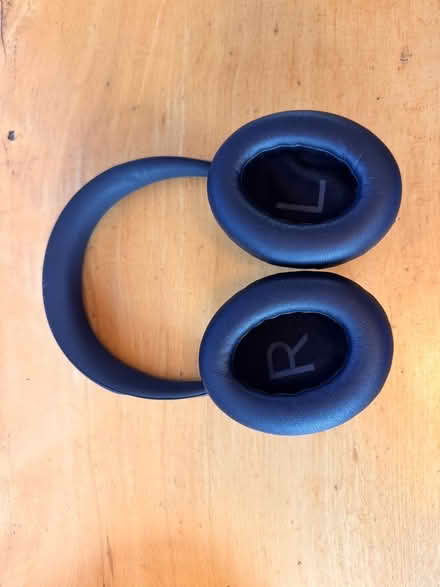 Photo of free BOSE Head Phone 700 (See remarks) (PO12 Alverstoke) #1