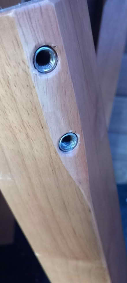 Photo of free Dinning room table (Horndon On The Hill SS17) #2