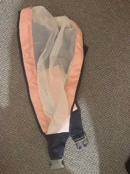 Photo of free Baby sling carrier and net sling (Bd1) #4