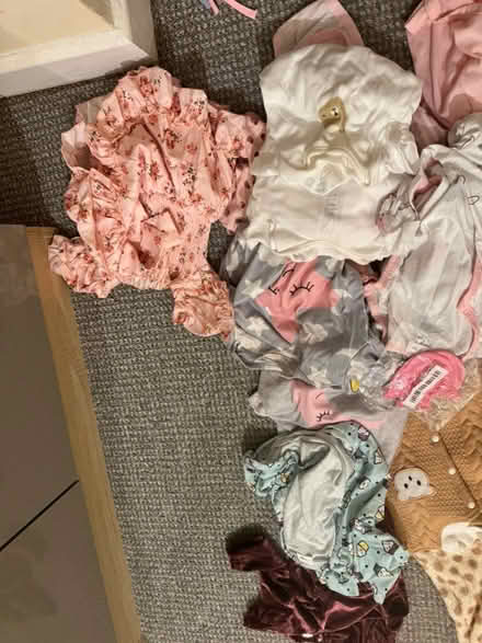 Photo of free New born / 1-3M female clothes (Bd1) #1