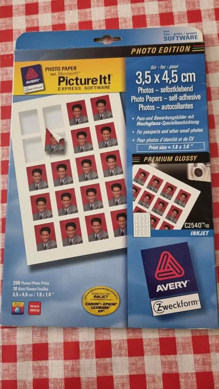 Photo of free Photo paper, passport sized (St Margarets TW1) #1