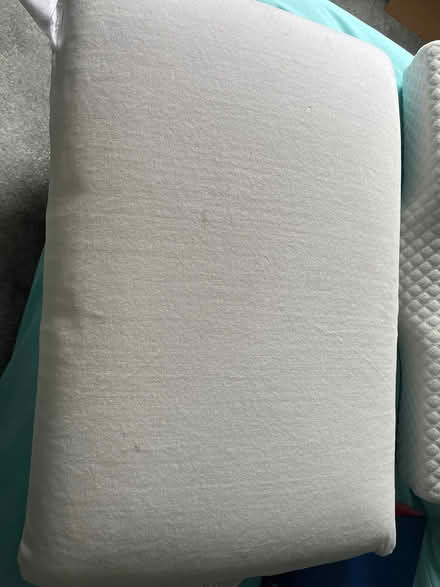 Photo of free Pillows. (Faraday Office Park RG21) #1