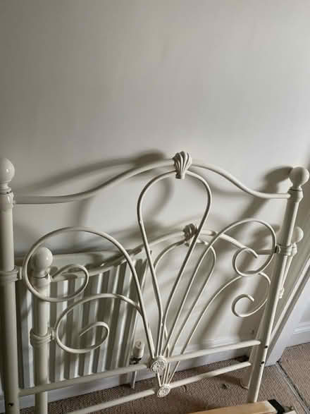 Photo of free Cute single bed (BR3 New Beckenham) #1