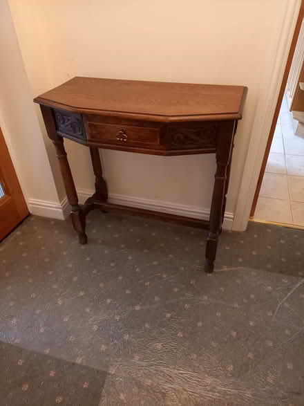 Photo of free Oak Sidetable (Alfrick WR6) #1