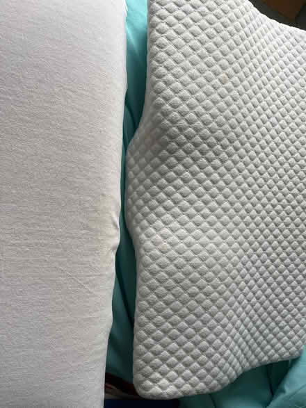 Photo of free Pillows. (Faraday Office Park RG21) #2