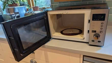 Photo of free Microwave oven (Stourbridge DY8) #2