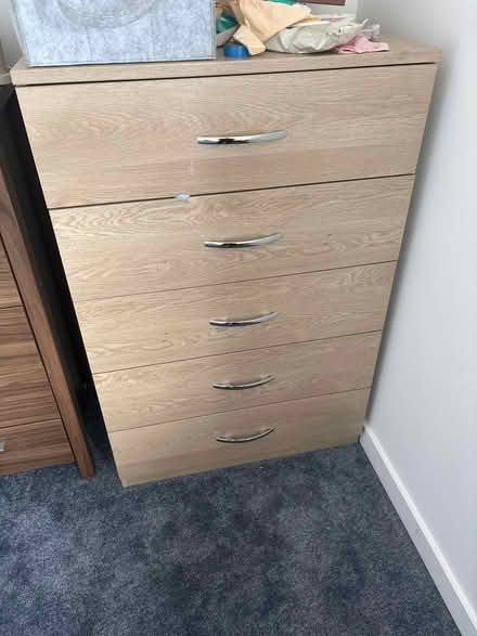 Photo of wardrobe (allestree DE222tt) #1