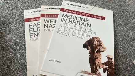 Photo of free GCSE books (TW178BH) #2