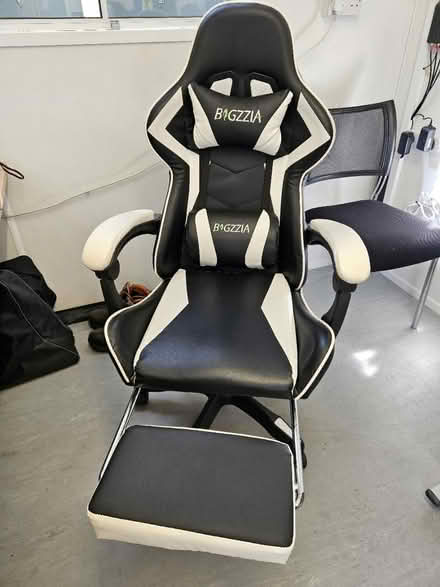 Photo of free Bigzzia Gaming Chair (TW4) #3