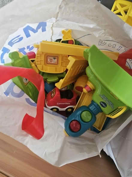Photo of free Vtech toot toot car track (BR5) #3