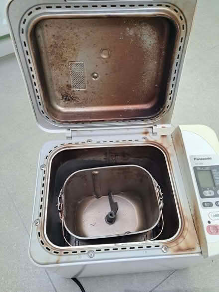 Photo of free Panasonic bread maker, condition unknown (Highway SL6) #3