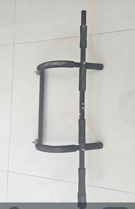 Photo of free Pull up bar (BR6) #1