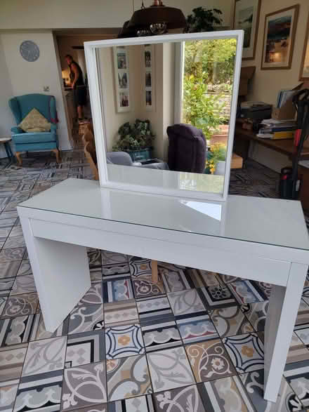 Photo of free Dressing Table and Mirror (Great Strickland CA10) #1