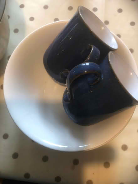 Photo of free 3 China bowls and 2 Denby? Mugs HG2 (Harrogate HG2) #1