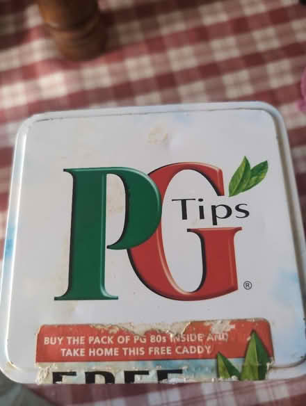Photo of free PG Tips tin. (Fairfield Park) #2