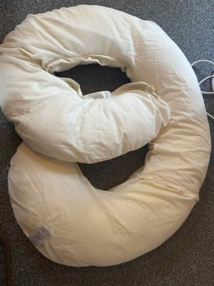 Photo of free Long Pregnancy pillow (Woodlesford, LS26) #2