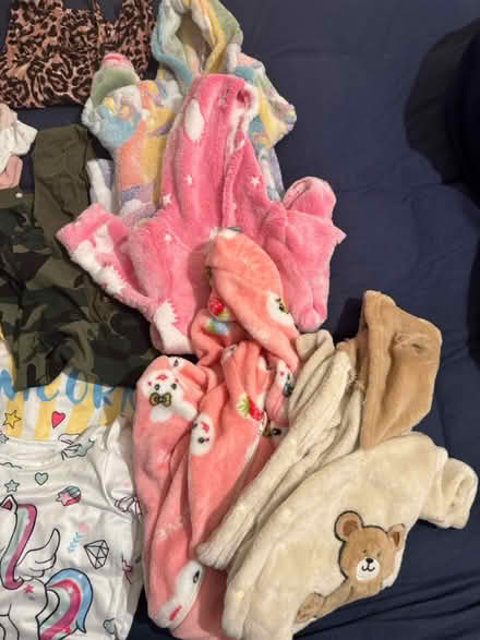 Photo of free Female 6-9M old clothes (Bd1) #2