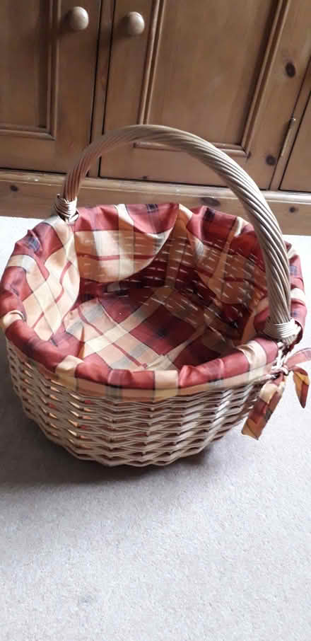 Photo of free Wicker basket (Bilton HG1) #2