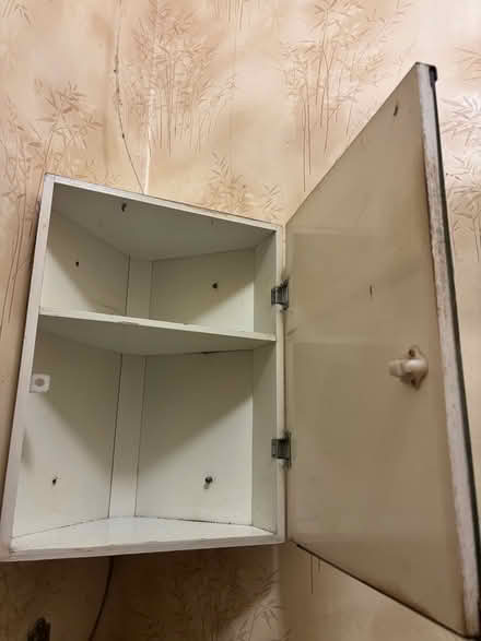 Photo of free Bathroom hanging corner unit (Chelsfield BR6) #1