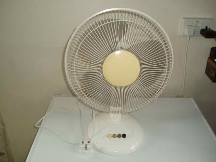 Photo of free 3 speed 240 volt rotating desk fan (GU46) #1