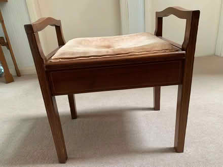 Photo of free Piano Stool (Chwilog LL53) #2