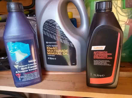 Photo of free Car oil, screen wash, transmission fluid (Musselburgh EH21) #1