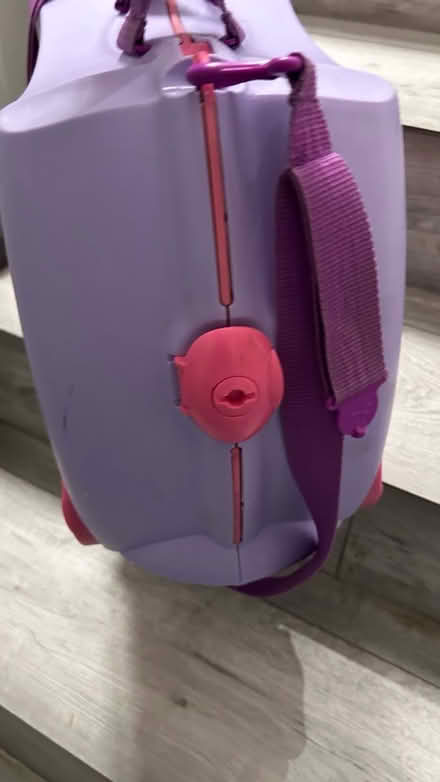 Photo of free Trunki - purple & pink (Thornton Heath) #3