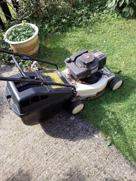 Photo of free Petrol lawnmower (Letchworth SG6) #3