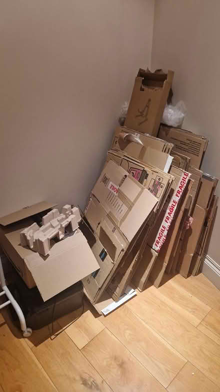 Photo of free stack of moving boxes (chalk Farm NW1 8) #1
