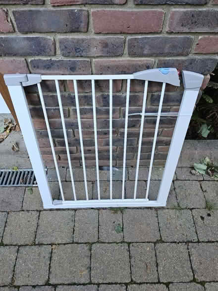 Photo of free Child Gate - missing fixings (Liphook) #1
