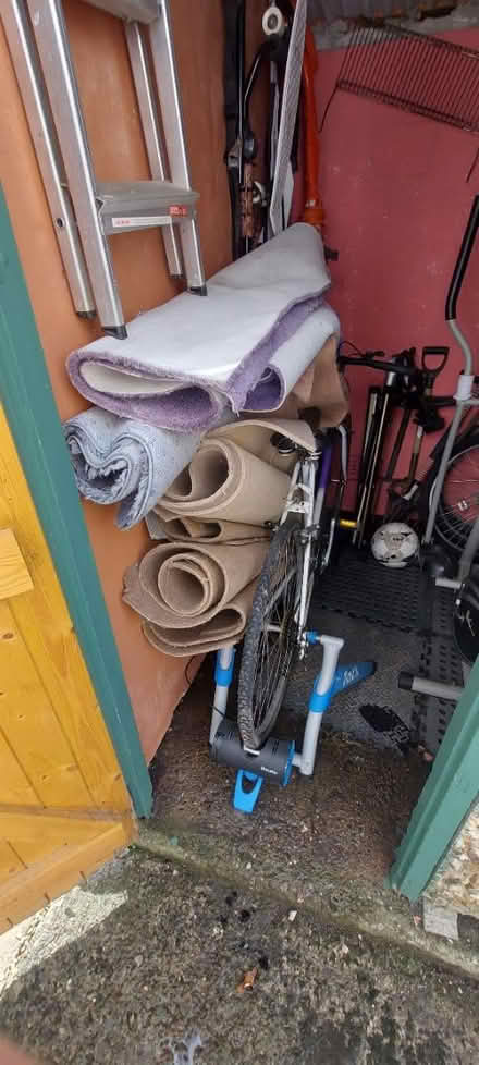 Photo of free Various carpet pieces (Knighton) #1