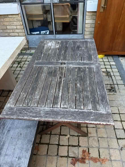 Photo of free Outdoor dining table (Nottinghill W10) #2