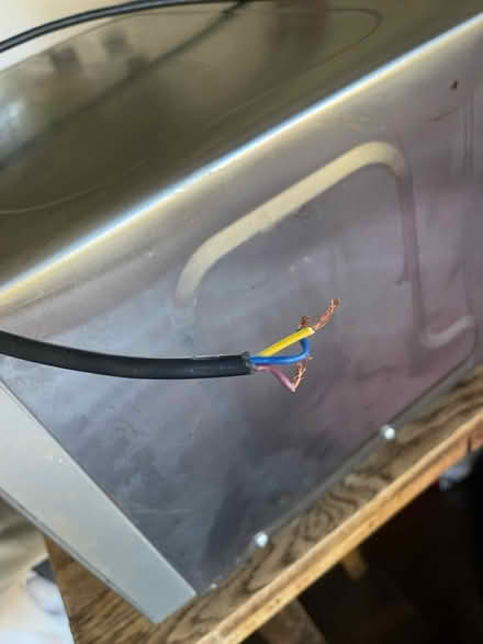 Photo of free Small Microwave (West Hampstead NW6) #4