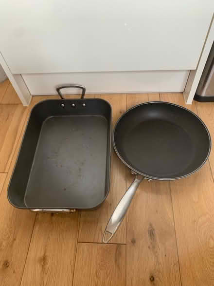 Photo of free Oven tray & fry pan (Blackheath SE3 7DH) #1
