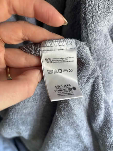 Photo of free La redoute blue dressing gown 10-12 (Carshalton SM5) #4