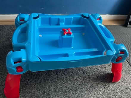Photo of free Play table (Lee Chapel SS16) #1