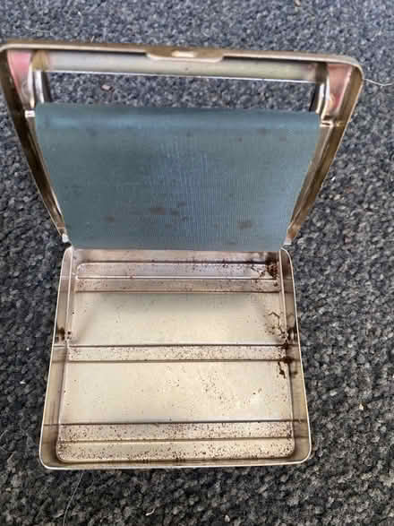 Photo of free Tobacco tin (Hutton Lancashire PR4) #2