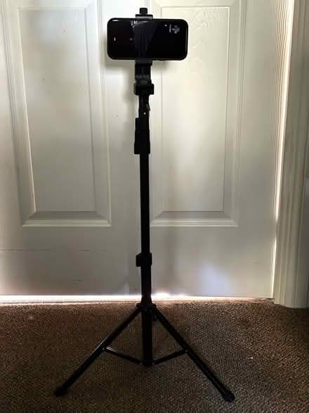 Photo of free Smartphone Tripod (Witham CM8) #2