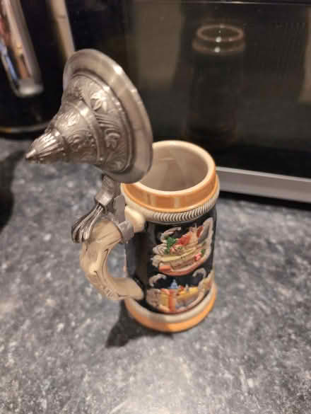 Photo of free Half pint glass (Byfleet KT14) #3