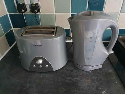 Photo of free Matching Cookworks Toaster & Kettle (TW1 - Twickenham) #1
