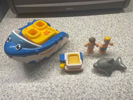 Photo of free Boat bath toy (North Ascot SL5) #1