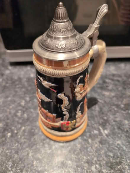 Photo of free Half pint glass (Byfleet KT14) #1