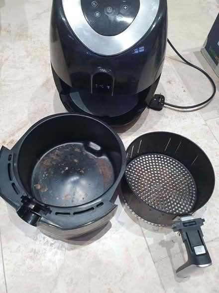 Photo of free Air fryer (Bramley LS13) #2