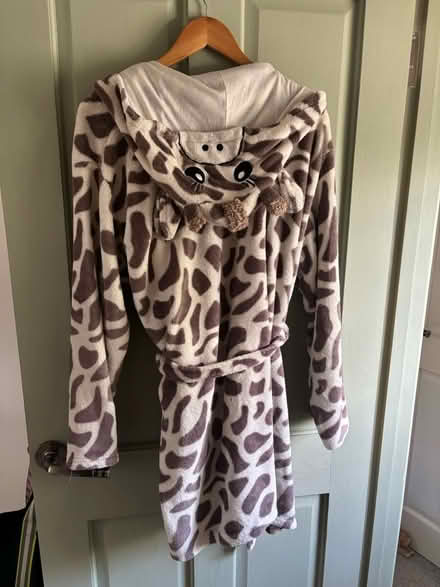 Photo of free Primark giraffe dressing gown XL (Carshalton SM5) #2