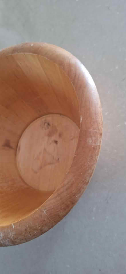 Photo of free Wooden bowl (TW8) #4